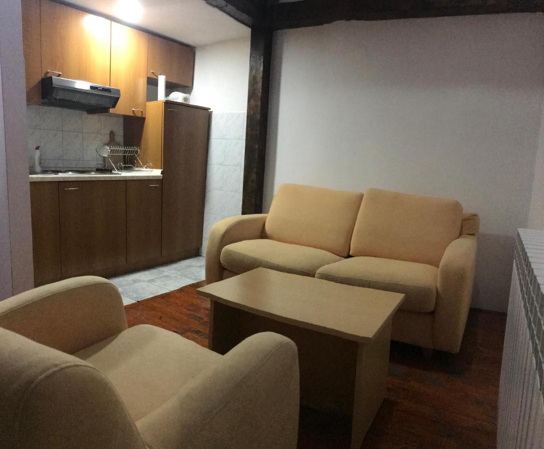 Apartmani Kosuta 첸티슈테 외부 사진