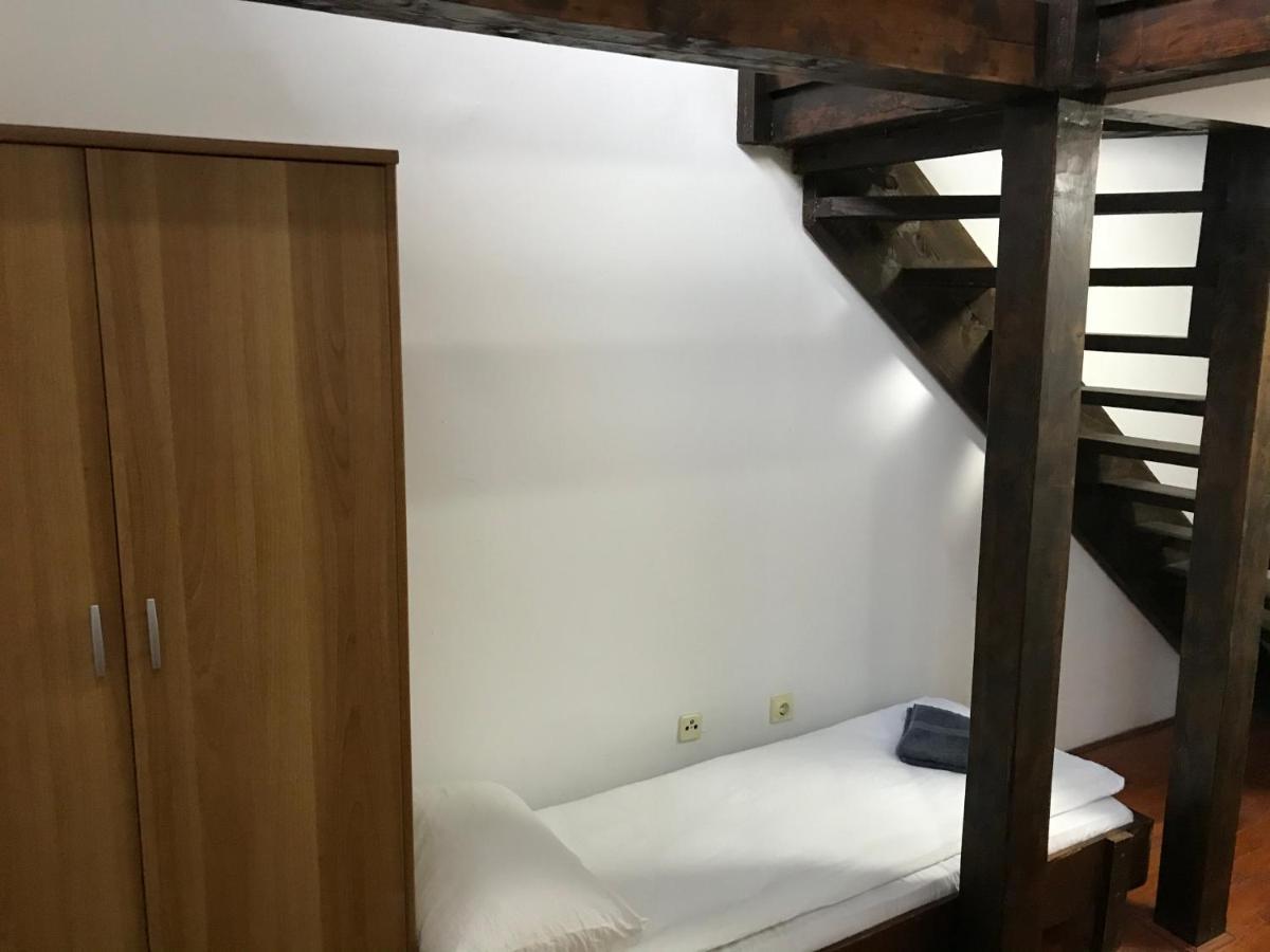 Apartmani Kosuta 첸티슈테 외부 사진