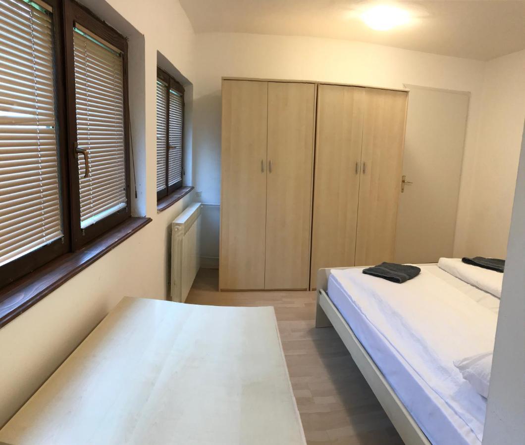 Apartmani Kosuta 첸티슈테 외부 사진